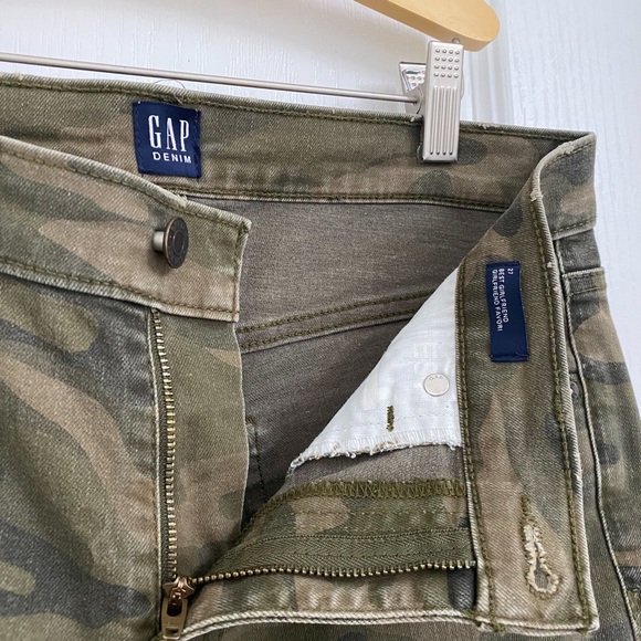 Gap Girlfriend Jeans - Picture 3 of 3